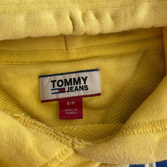 Tommy Hilfigure Hoodie - Yellow - Small - Picture 2 of 4